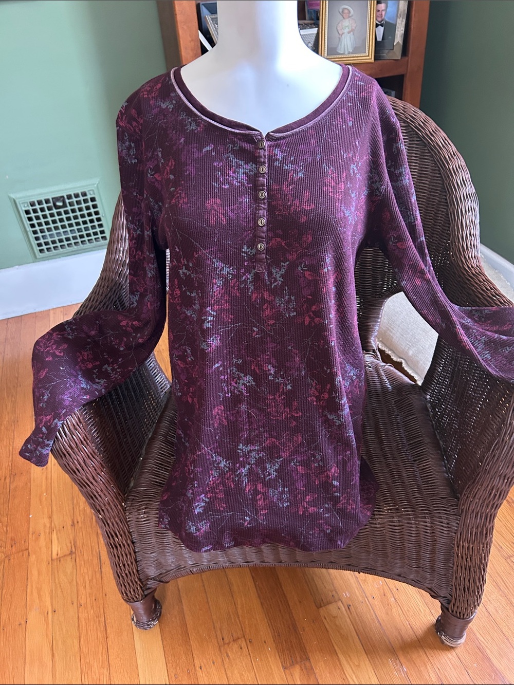 Eddie Bauer Henley style cotton top NWOT